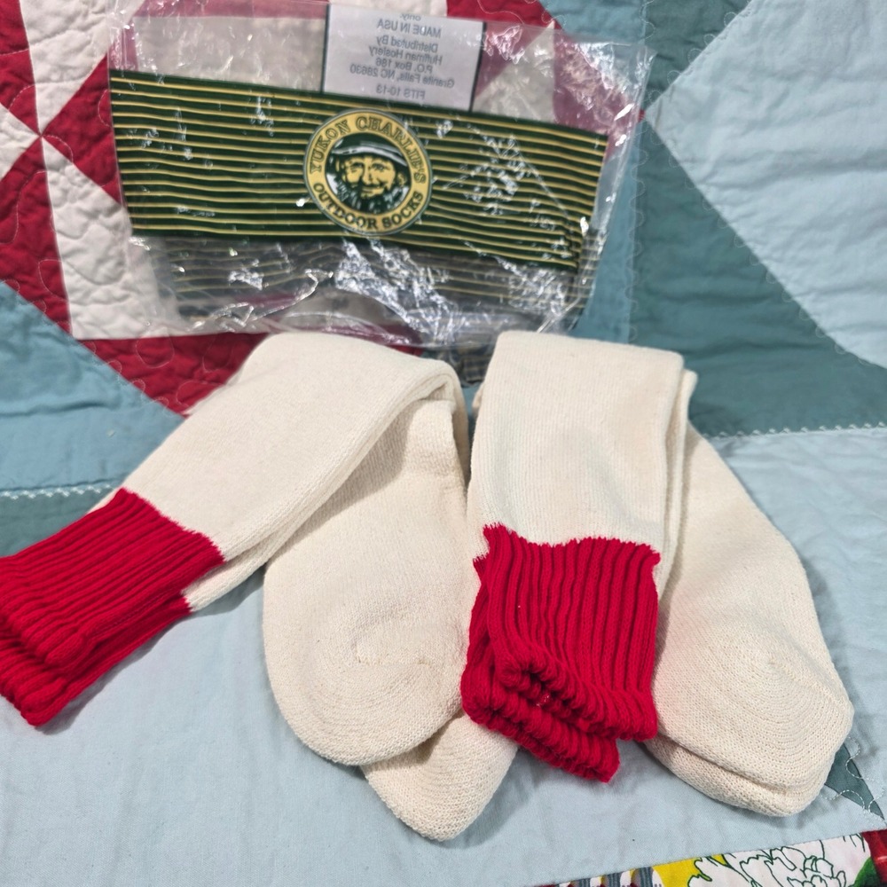 Yukon Charlies 2 Pair Outdoor Socks Mens 10-13 Ivory Red Cotton Blend Boot Socks